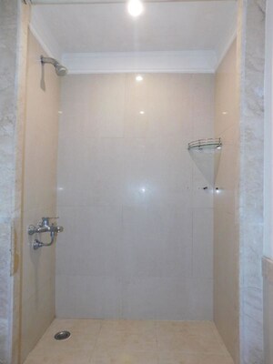 Attached Bathroom in 2 BHK Apartment at Hiranandani Meadows, Manpada – for Sale