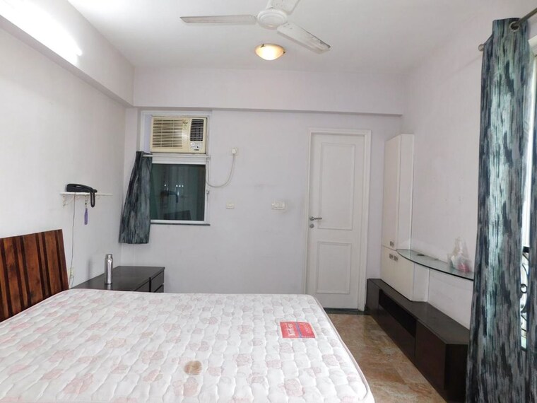 Room, hiranandani-meadows 2 Bedroom 750 Sq.Ft. Apartment In Manpada Thane 10552968