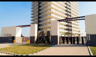 4 BHK 3625 Sq.Ft. Apartment in Mahindra Luminare