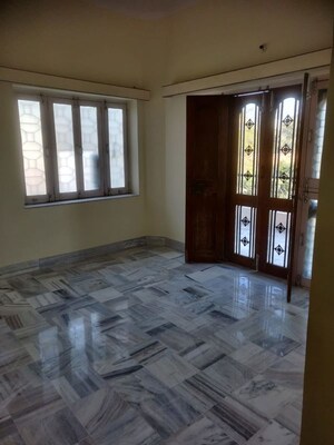Room in 2 BHK Builder Floor at Shastri Nagar – for Rent