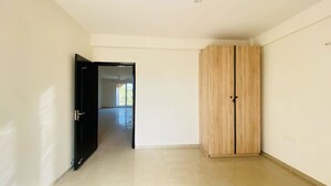 Room in 3 BHK Builder Floor at Omaxe New Chandigarh, North Mullanpur – for Rent