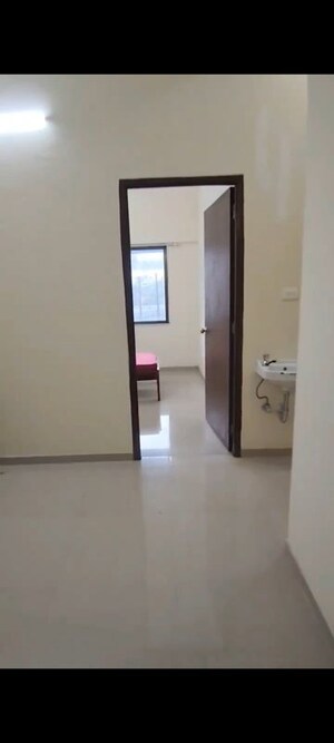 Room in 2 BHK Apartment at Prabhadevi – for Rent