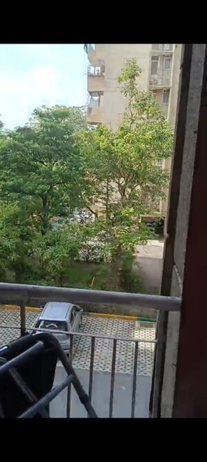 Balcony in 2 BHK Apartment at RWA Jalvayu Towers, Sector 47 – for Sale
