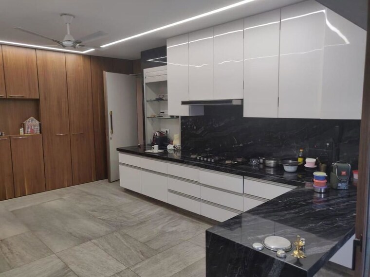Kitchen, oberoi-crest 4 Bedroom 4800 Sq.Ft. Apartment In Khar West Mumbai 10553120