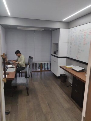 Team Area in 4 BHK Apartment at Oberoi Crest, Khar West – for Rent