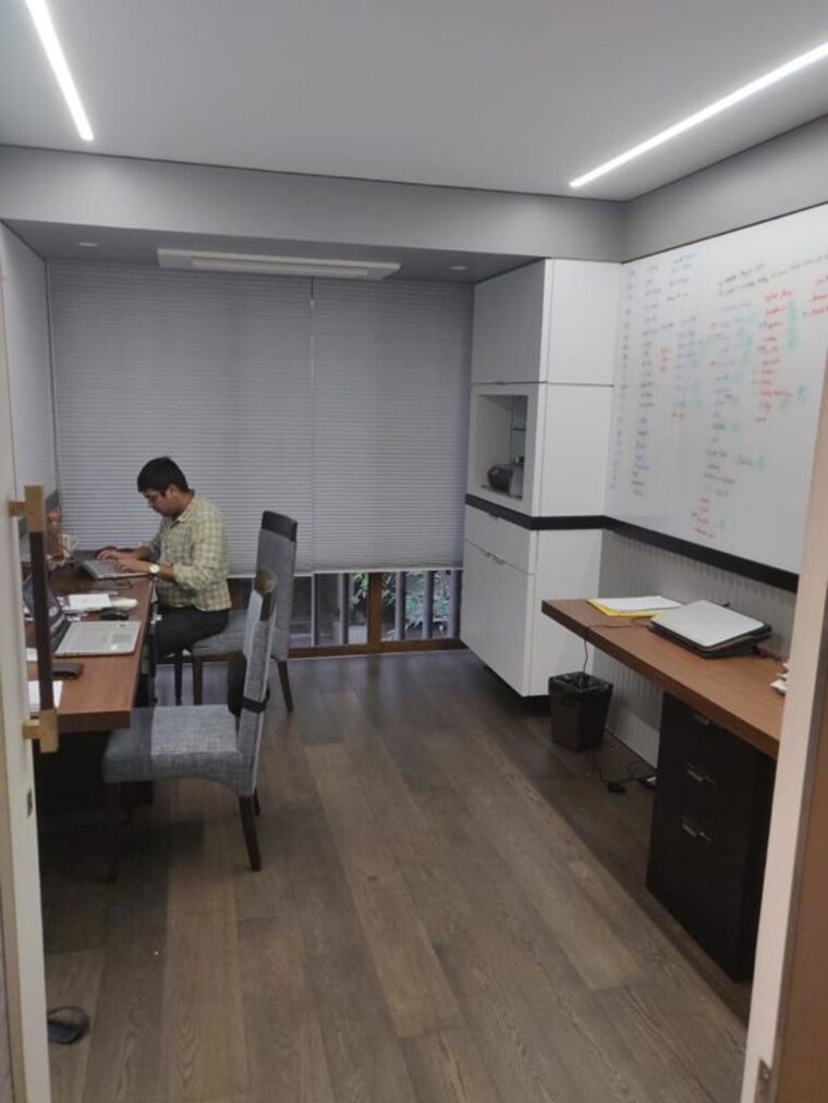 Team Area, oberoi-crest 4 Bedroom 4800 Sq.Ft. Apartment In Khar West Mumbai 10553120