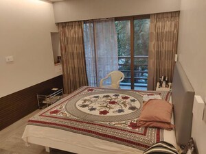 Bedroom in 4 BHK Apartment at Oberoi Crest, Khar West – for Rent