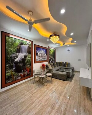 Gym in 3 BHK Builder Floor at Uttam Nagar – for Sale