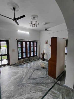 4 BHK Independent House For Rent in Niranjanpur