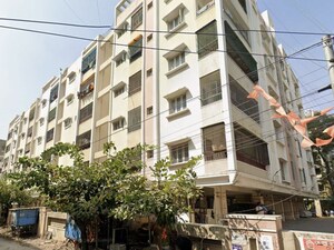  Apartment For Sale in Raghavendra Colony