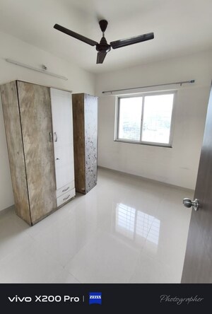Room in 2 BHK Apartment at Wadgaon Sheri – for Rent