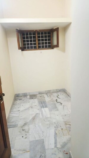 Room in 2 BHK Independent House at Ashirwad Enclave – for Rent