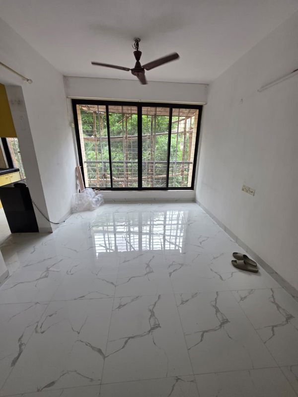 1 BHK + Prayer Room 595 Sq.Ft. Apartment in Sheth Clarion