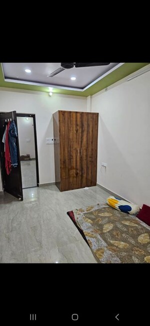 Bedroom in 2 BHK Builder Floor at Kamta – for Rent