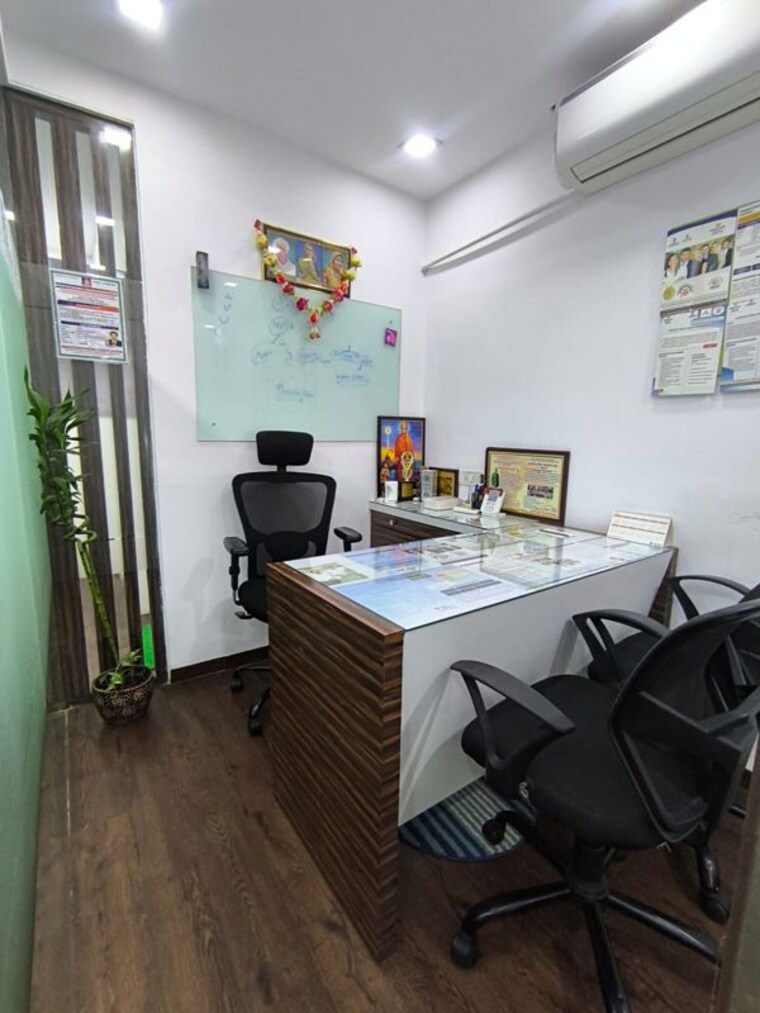 Team Area, the-crescent-business-park Commercial Office Space 645 Sq.Ft. In Sakinaka Mumbai 10553362