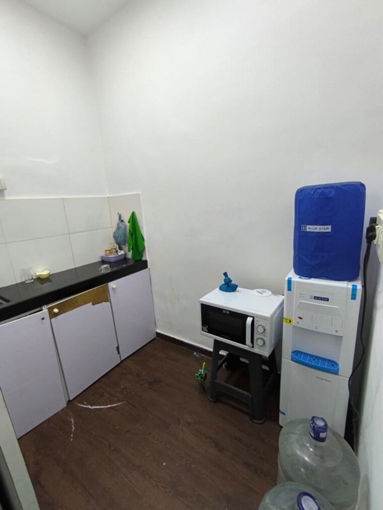 Team Area, the-crescent-business-park Commercial Office Space 645 Sq.Ft. In Sakinaka Mumbai 10553362