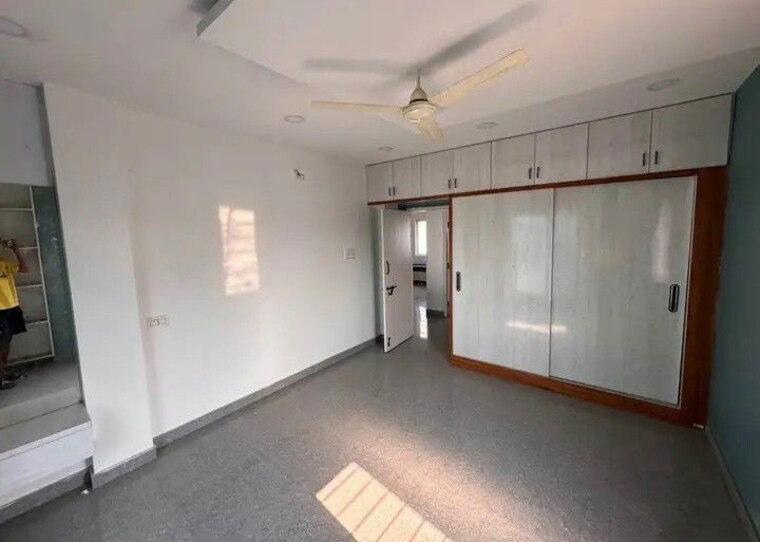 Room, smr-vinay-iconia-hyderabad 3 Bedroom 1980 Sq.Ft. Apartment In Kondapur Hyderabad 10552744