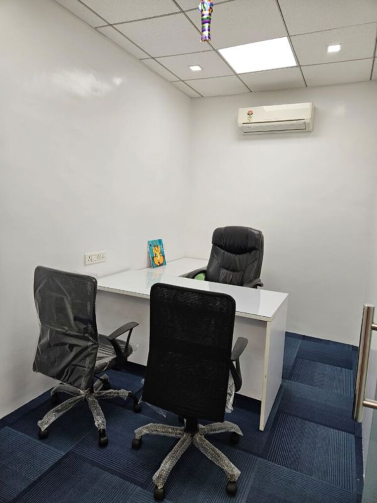 Team Area, aum-la-commercia Commercial Office Space 1300 Sq.Ft. In Baner Pune 10553368