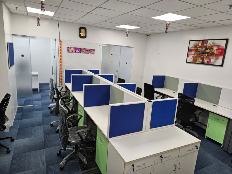Team Area, aum-la-commercia Commercial Office Space 1300 Sq.Ft. In Baner Pune 10553368