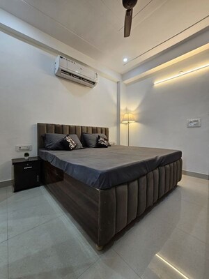 Bedroom in 1 RK Independent House at Sector 21 – for Rent