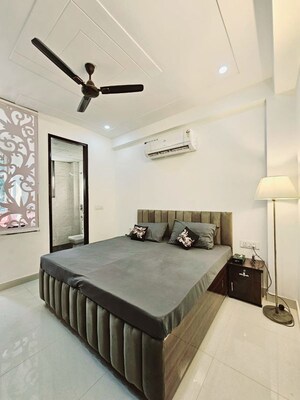 1 RK Independent House For Rent in Sector 21