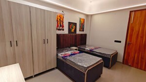 1 RK Independent House For Rent in Sector 23