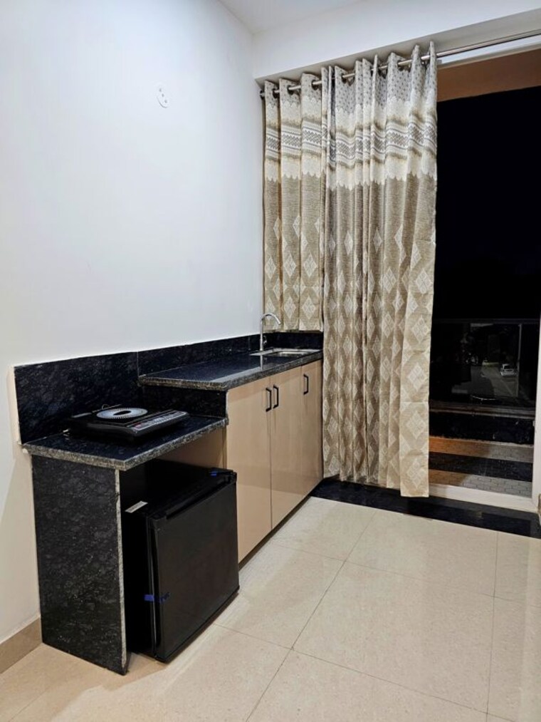 Kitchen, sector 22 1 RK 750 Sq.Ft. Independent House In Sector 22 Gurgaon 10553397