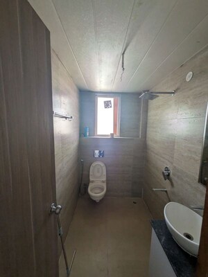 Bathroom in 1 BHK Builder Floor at Suncity Township Gurgaon, Sector 54 – for Rent