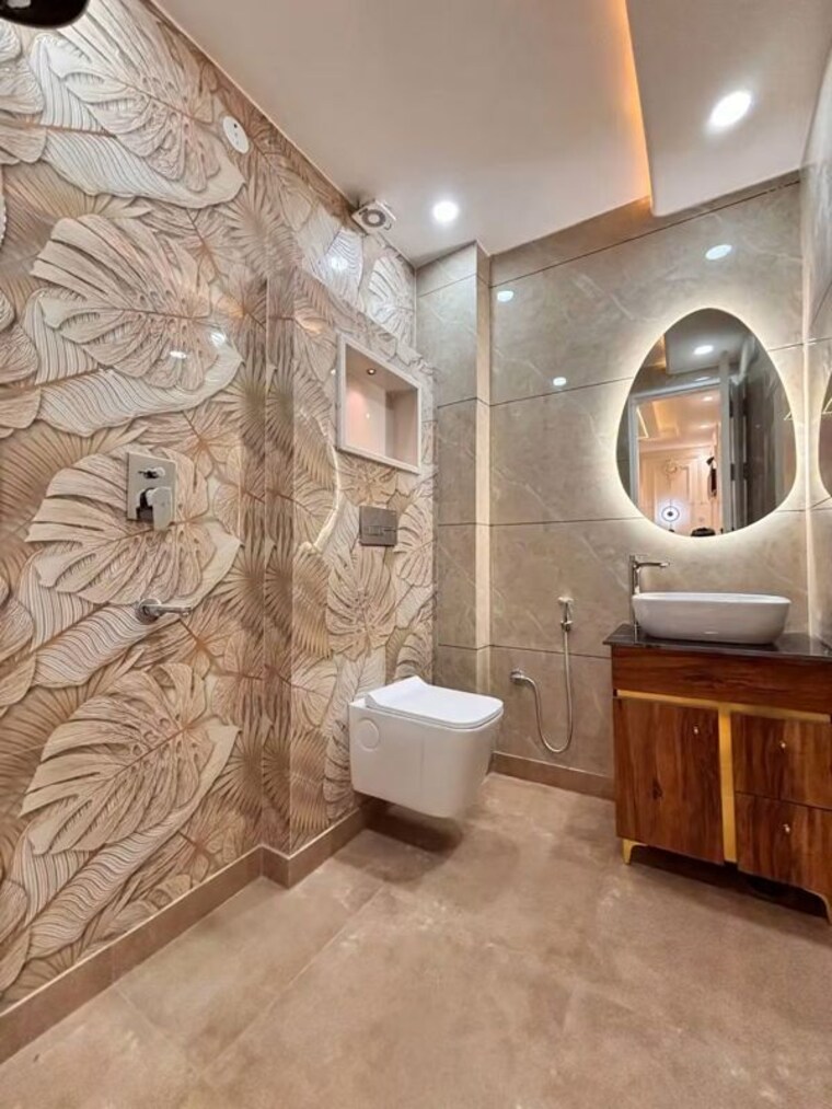 Bathroom, uttam nagar 5 Bedroom 458 Sq.Ft. Independent House In Uttam Nagar Delhi 10553441