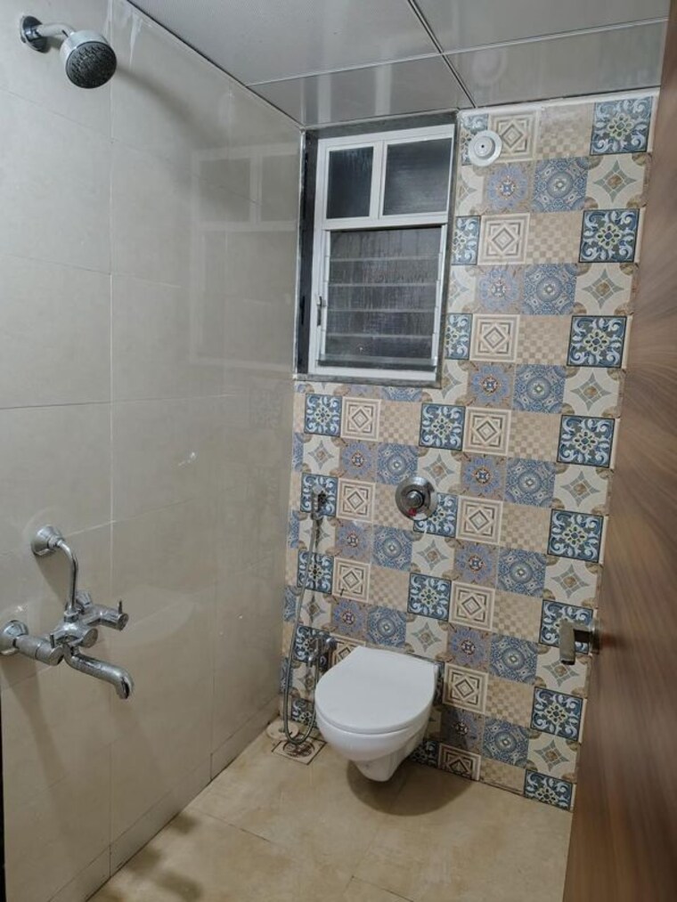 Bathroom, saheel-itrend-life 2 Bedroom 950 Sq.Ft. Apartment In Wakad Pune 10553447