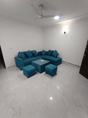 2 BHK Builder Floor For Rent in Malviya Nagar