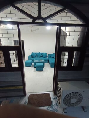 Team Area in 2 BHK Builder Floor at Malviya Nagar – for Rent