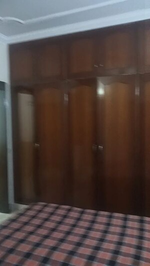 Furnished Amenities in 2 BHK Builder Floor at Lajpat Nagar ii – for Rent