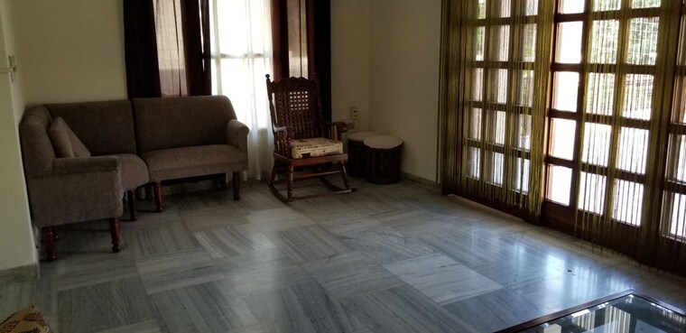 Room, sector 36 3 Bedroom 4500 Sq.Ft. Builder Floor In Sector 36 Chandigarh 10553498