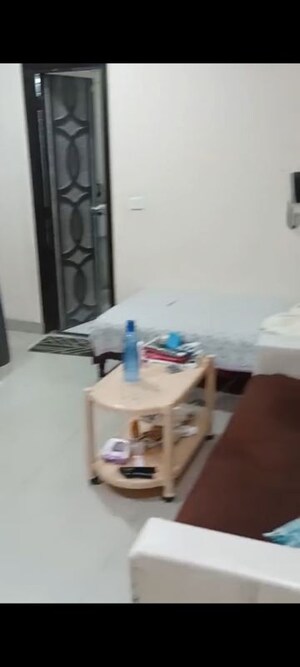 Furnished Amenities in 3.5 BHK Apartment at Gaur City 5th Avenue, Sector 4 Greater Noida – for Rent