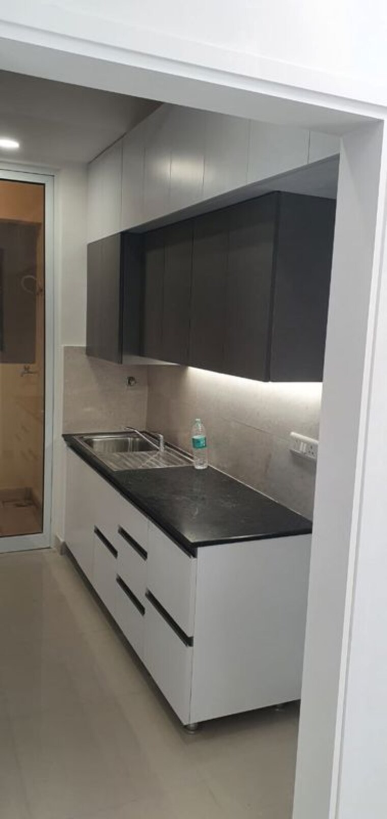 Kitchen, mahagun-mirabella 2.5 Bedroom 1380 Sq.Ft. Apartment In Sector 79 Noida 10553503