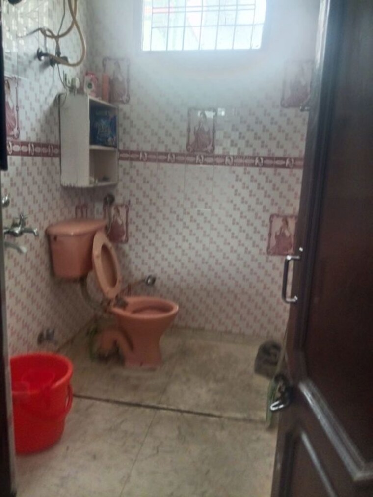 Bathroom, sector 34 2 Bedroom 4500 Sq.Ft. Builder Floor In Sector 34 Chandigarh 10553506