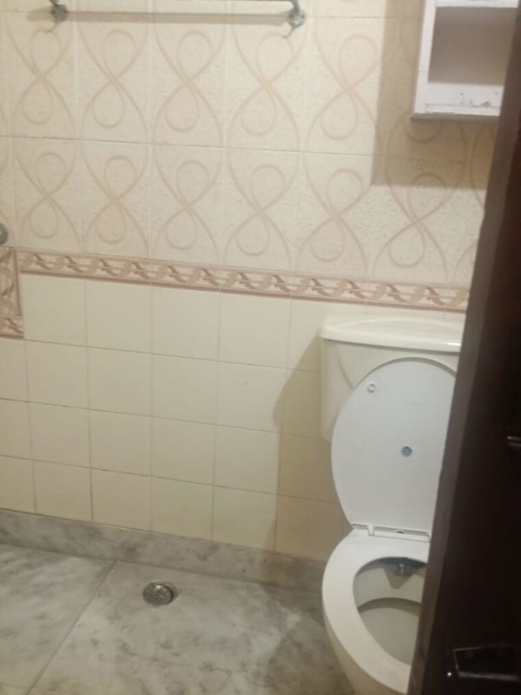 Bathroom, sector 34 2 Bedroom 4500 Sq.Ft. Builder Floor In Sector 34 Chandigarh 10553506
