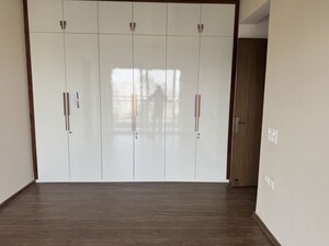Room in 3.5 BHK Apartment at The Center Court Prime, Sector 88a – for Rent