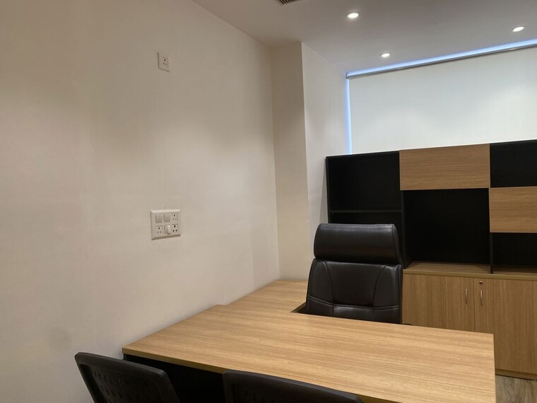 undefined, alphathum Commercial Office Space 1170 Sq.Ft. In Sector 90 Noida 10553545