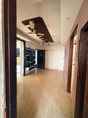 Room in 2 BHK Apartment at Divyansh Flora, Sector 16c Greater Noida – for Rent
