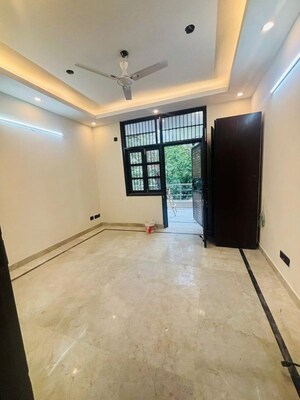 3 BHK Builder Floor For Sale in Lajpat Nagar ii