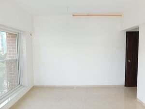 Room in 3 BHK Apartment at Zee Manubharati, Andheri West – for Rent
