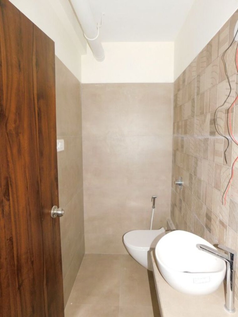 Bathroom, zee-manubharati 3 Bedroom 1087 Sq.Ft. Apartment In Andheri West Mumbai 10553563