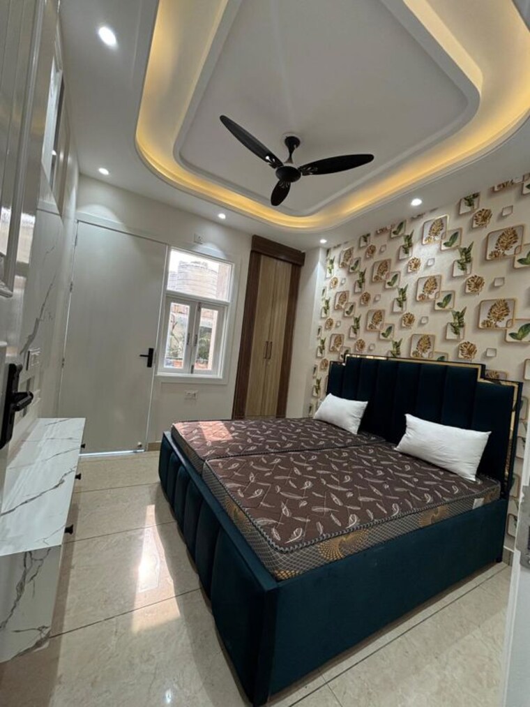 Bedroom, dwarka mor 2 Bedroom 65 Sq.Yd. Builder Floor In Dwarka Mor Delhi 10553574