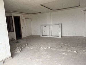 Room in 3 BHK Apartment at Supertech Airport Vihar, Sector 22d Yamuna Expressway – for Sale