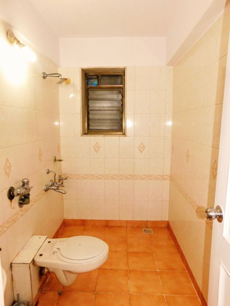 Bathroom, valencia-apartment 3 Bedroom 1300 Sq.Ft. Apartment In Andheri West Mumbai 10553587
