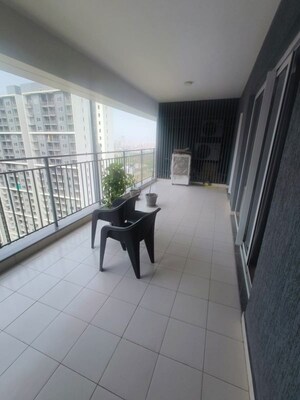4 BHK Apartment For Rent in Godrej Woods, Sector 43