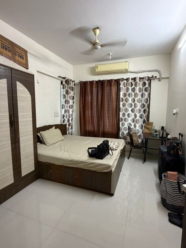 Living Room, dlh-swapnadeep 3 Bedroom 950 Sq.Ft. Apartment In Andheri West Mumbai 10537116