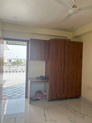 1 BHK Independent House For Rent in Sector 23
